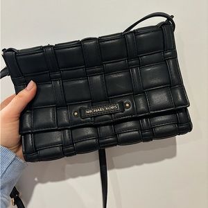 Micheal Kors black purse